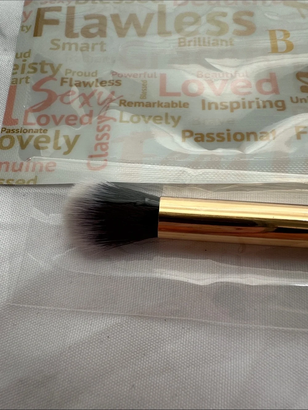 Belle Beauty by Kim Gravel Dual-Ended Eyeshadow Brush